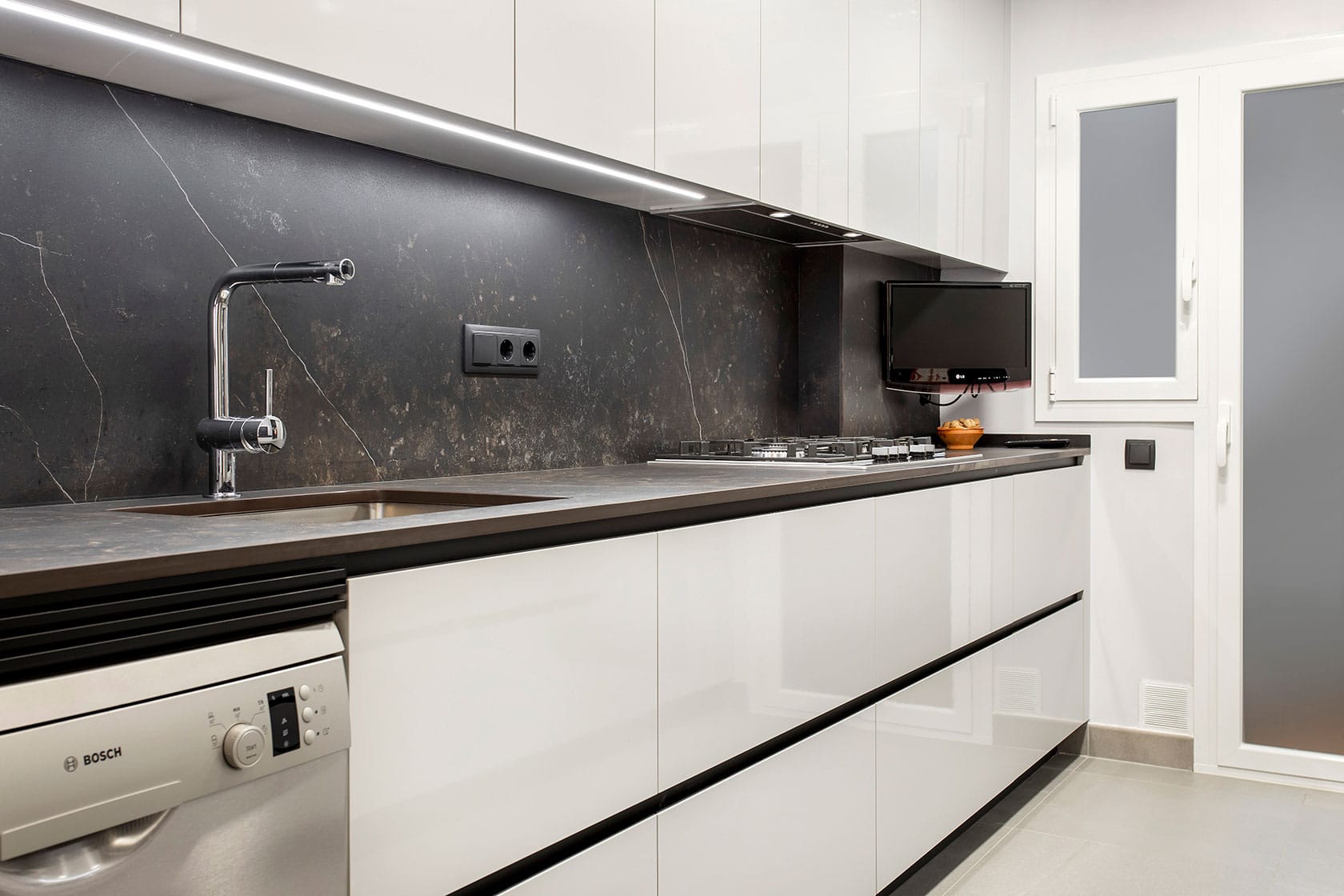 Reforma integral d'una cuina a Sants-Montjuïc