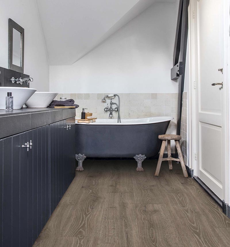 Pinta los muebles del baño para renovar su aspecto